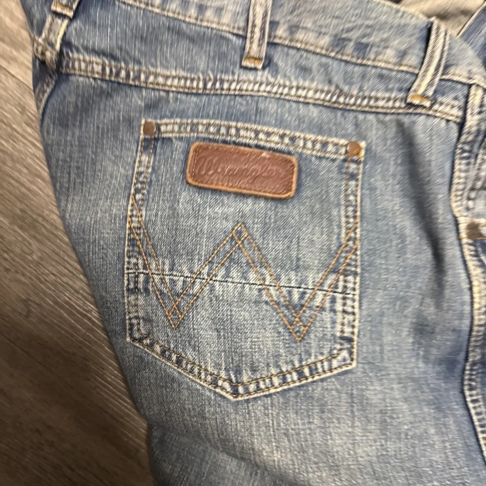 Wrangler Retro Jeans Mens 38x32 Blue Denim Slim Straight Western Workwear